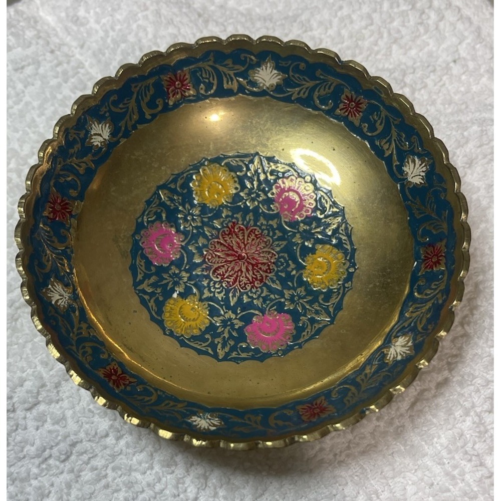 Vintage brass and enamel footed bowl Made In India 1960's 5" Diameter Scallops